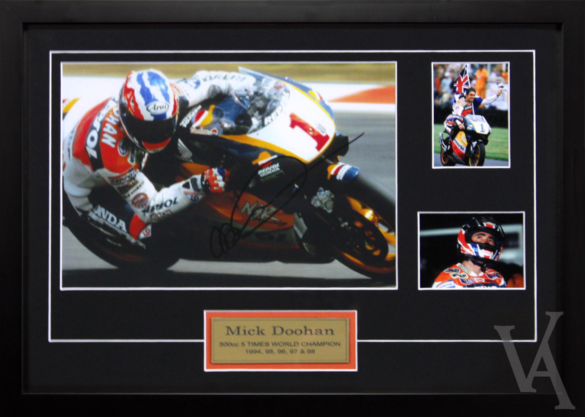 Mick Doohan Signed & Framed 500cc GP World Memorabilia. Team Honda 5 x Times 500cc World Champion.